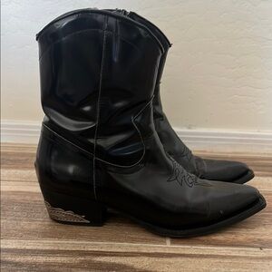 ZARA ANKLE COWBOY BOOTS